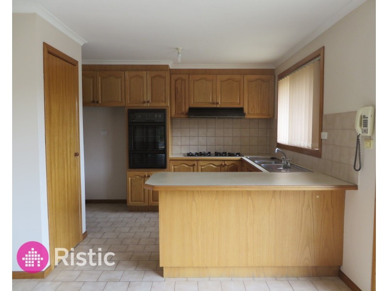 1/23a Pickworth Drive, Mill Park VIC 3082
