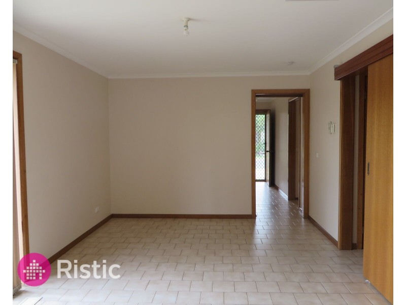 1/23a Pickworth Drive, Mill Park VIC 3082