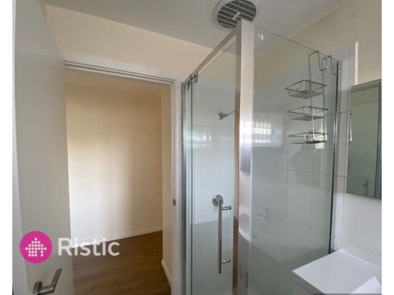 6 Brigette Court, Lalor VIC 3075