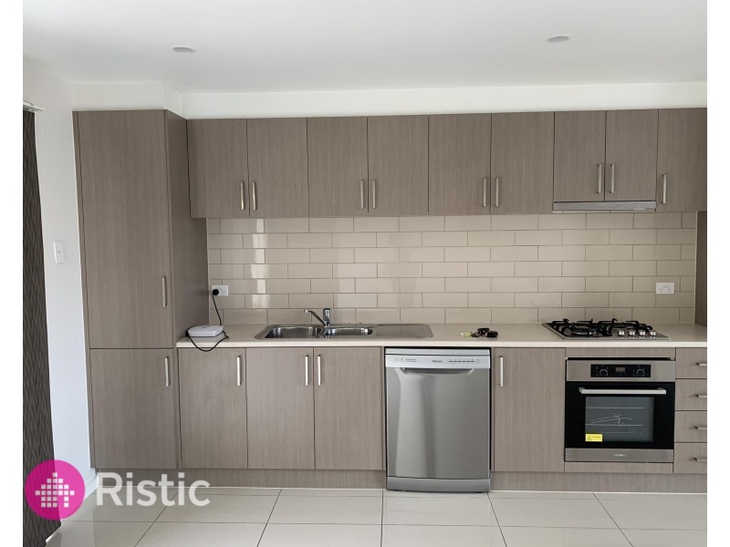 8a Vasey Avenue, Lalor VIC 3075