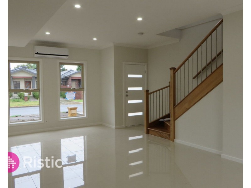 8a Vasey Avenue, Lalor VIC 3075