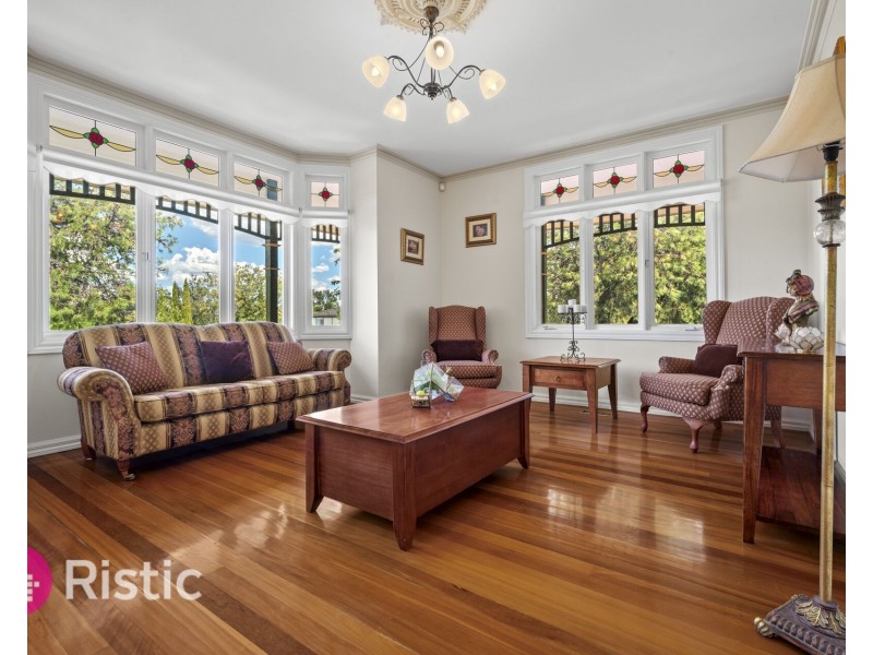 17 Diosma Way, Mill Park VIC 3082