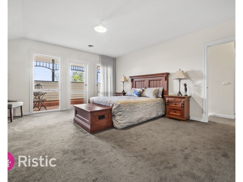 17 Diosma Way, Mill Park VIC 3082