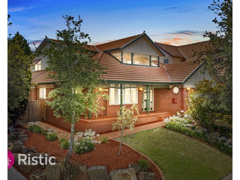 17 Diosma Way, Mill Park VIC 3082