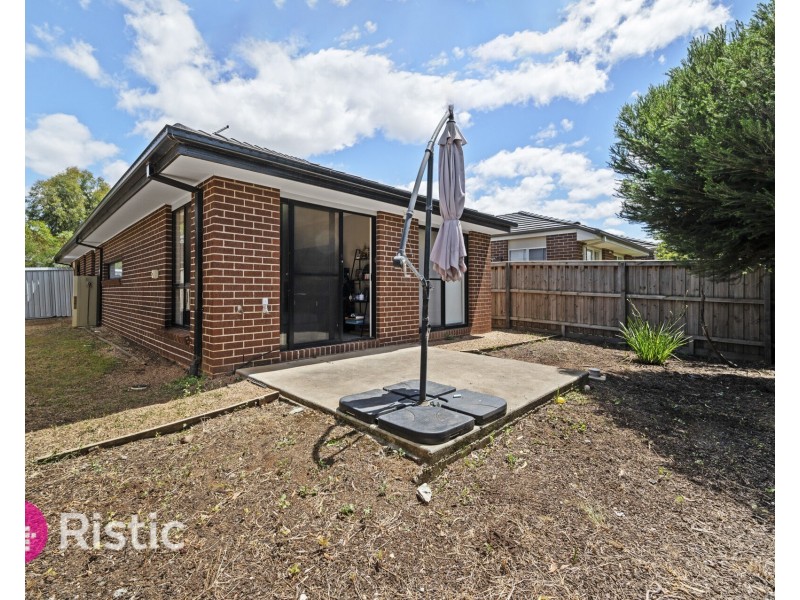 22 Taworri Crescent, Werribee VIC 3030