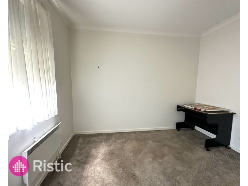 2/31 Larlac Street, Hadfield VIC 3046