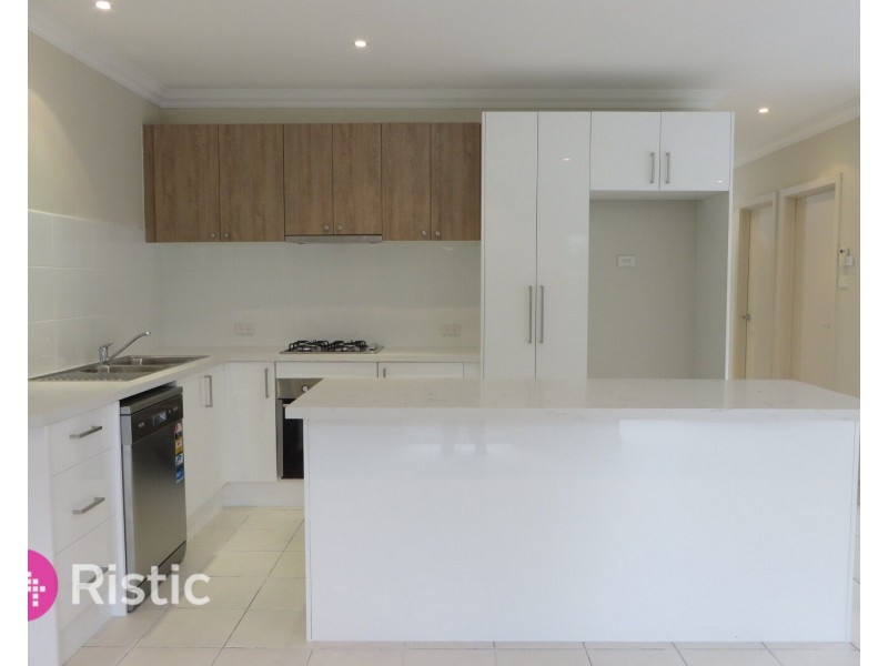 12 Brentwood Place, Roxburgh Park VIC 3064