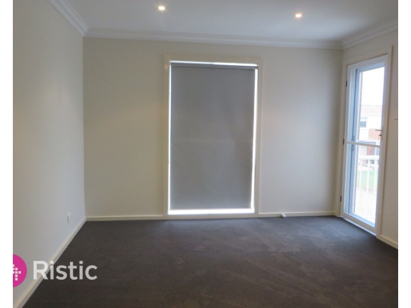 12 Brentwood Place, Roxburgh Park VIC 3064