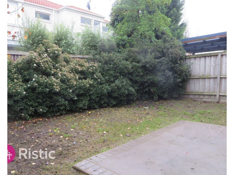 12 Brentwood Place, Roxburgh Park VIC 3064