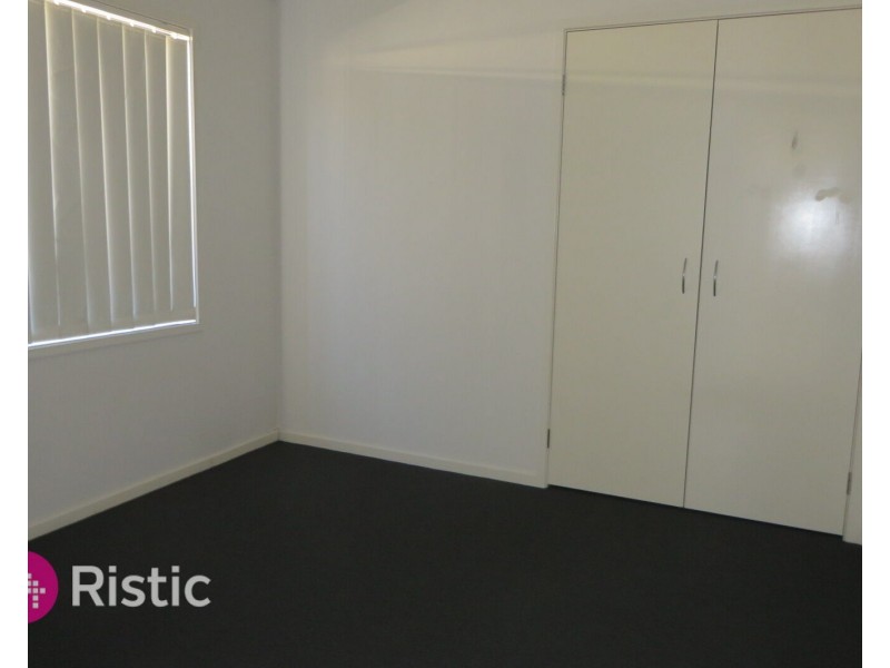 13 Sanctum Circuit, Doreen VIC 3754