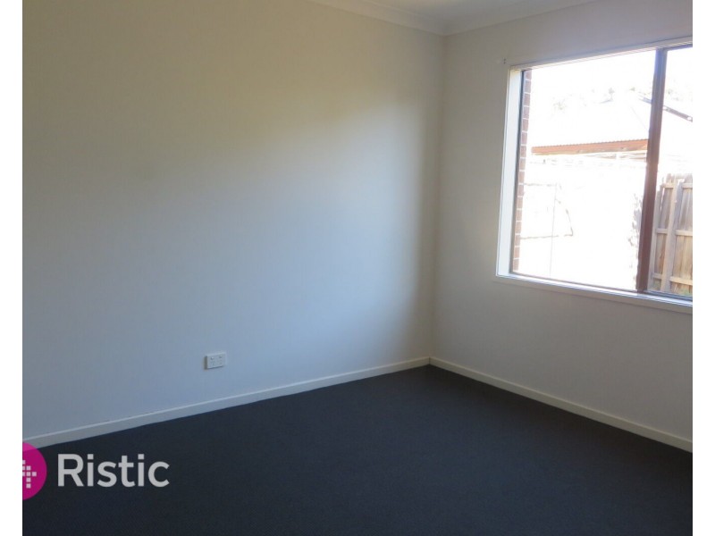 13 Sanctum Circuit, Doreen VIC 3754