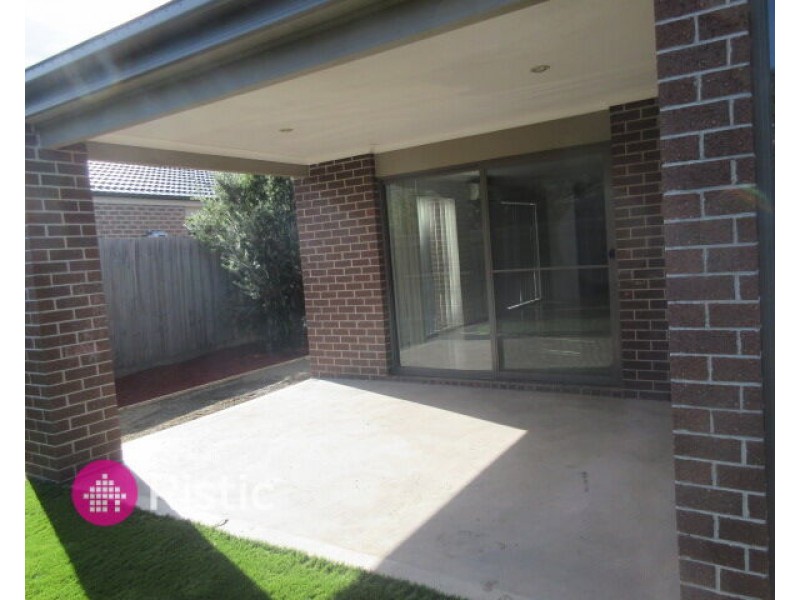 13 Sanctum Circuit, Doreen VIC 3754