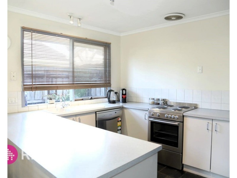 43 Allwyn Crescent, Mill Park VIC 3082