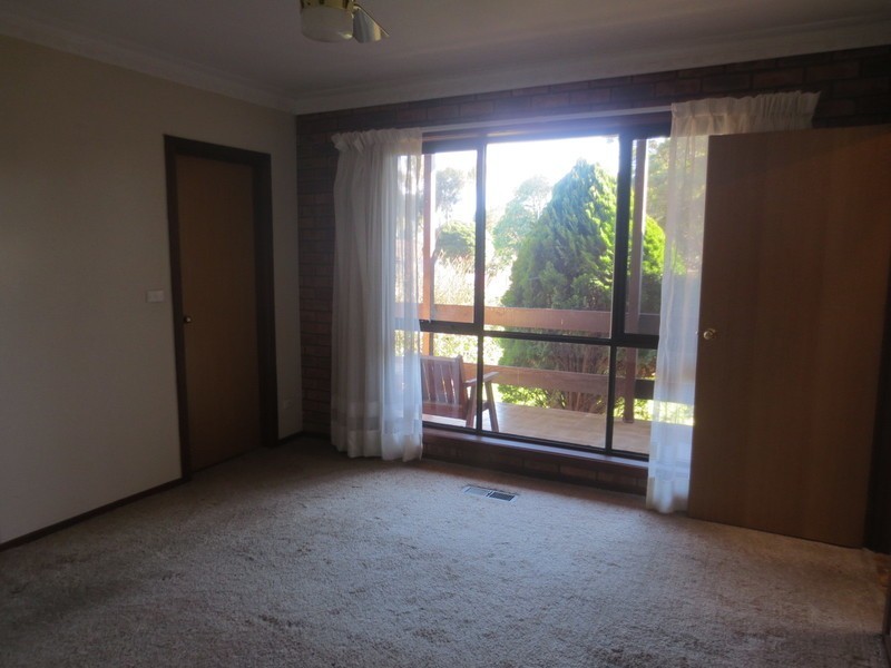 26 Coventry Crescent, Mill Park VIC 3082