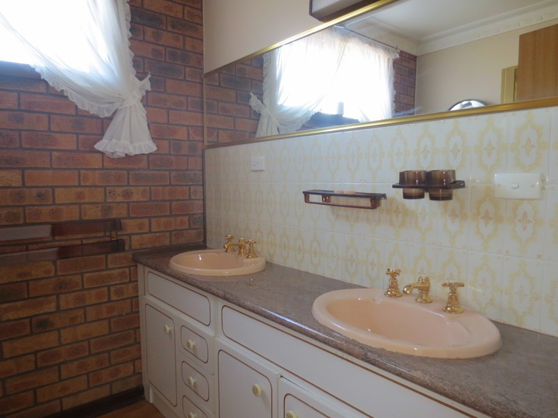 26 Coventry Crescent, Mill Park VIC 3082