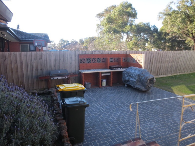 26 Coventry Crescent, Mill Park VIC 3082