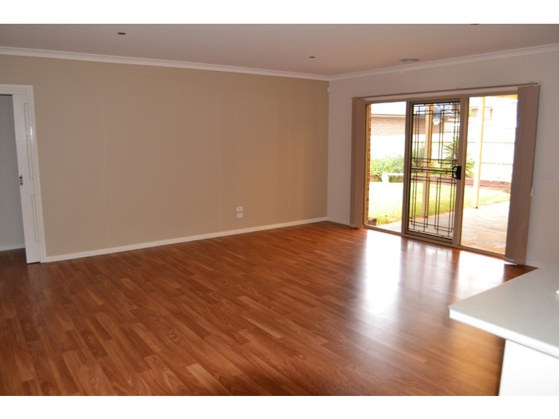 33 Belinda Court, South Morang VIC 3752