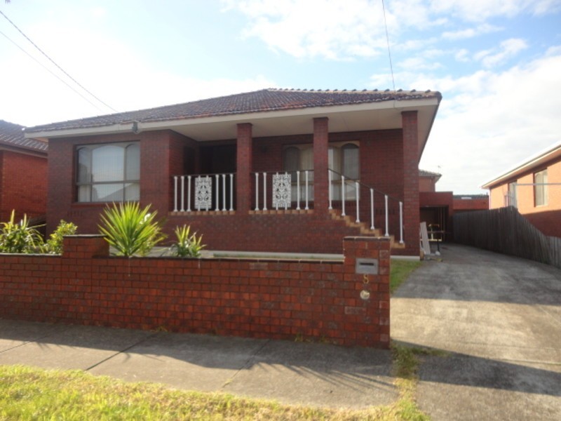 8 Fernshaw Street, Thomastown VIC 3074