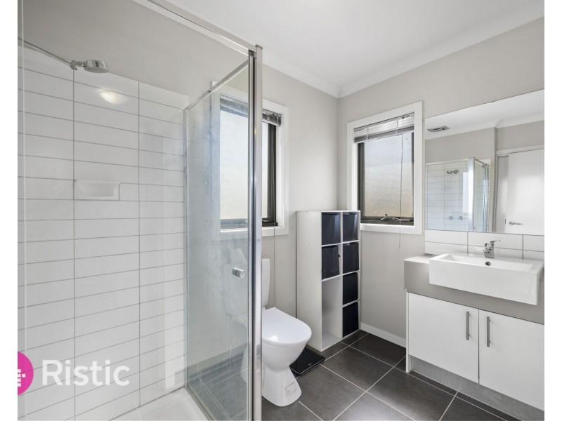 39 Burssi Circuit, Doreen VIC 3754