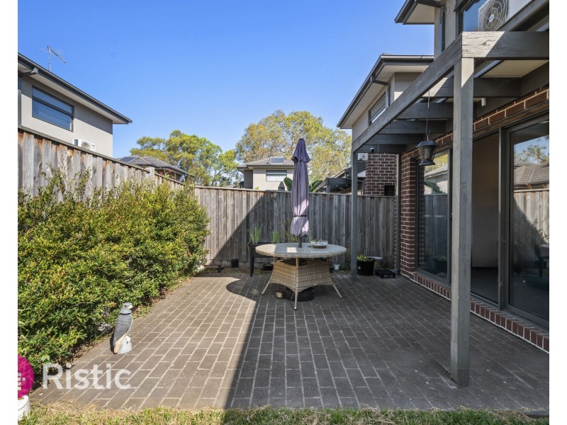 39 Burssi Circuit, Doreen VIC 3754