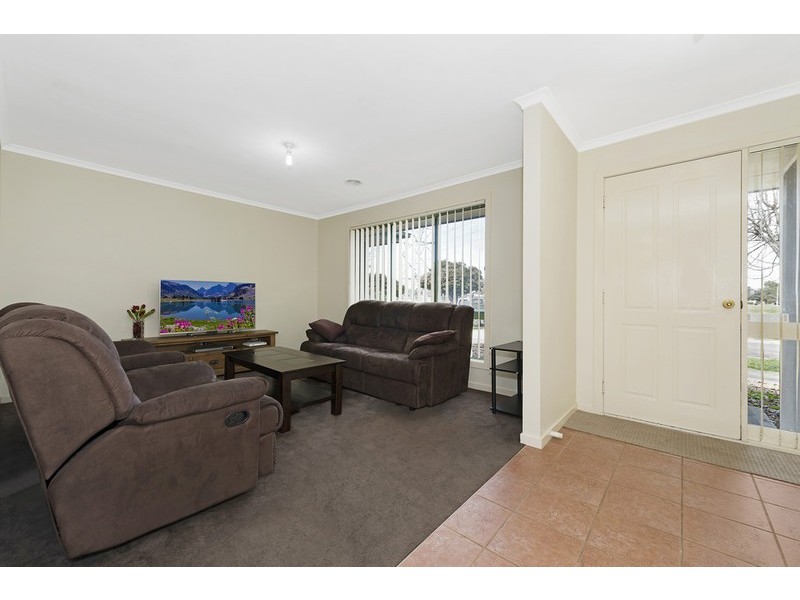 16 Serenity Way, South Morang VIC 3752