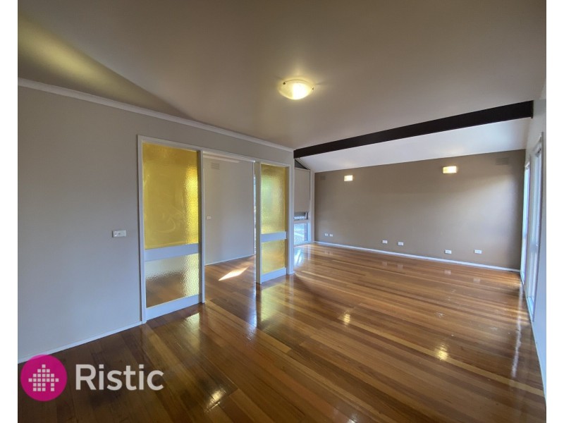363 Childs Road, Mill Park VIC 3082