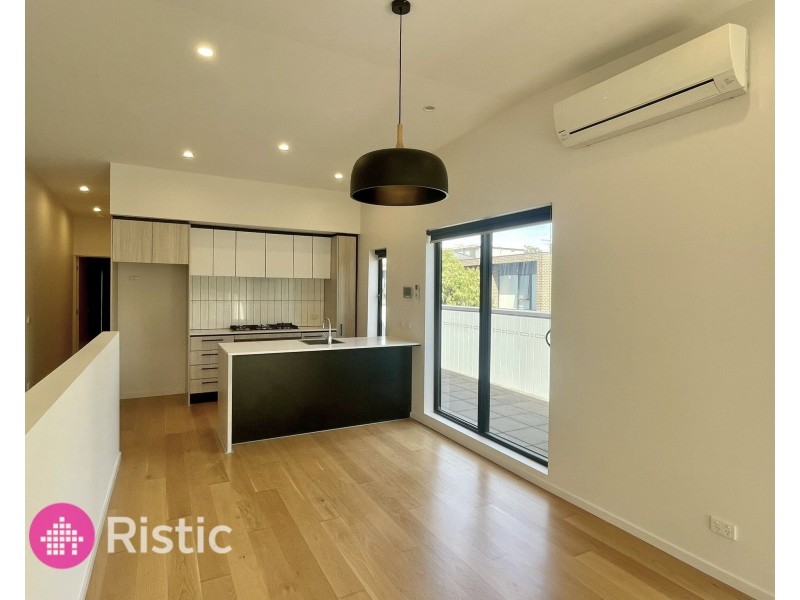 21 Gorman Drive, Mill Park VIC 3082