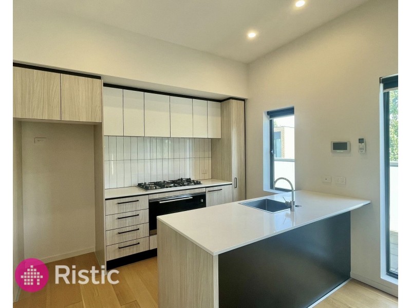 21 Gorman Drive, Mill Park VIC 3082