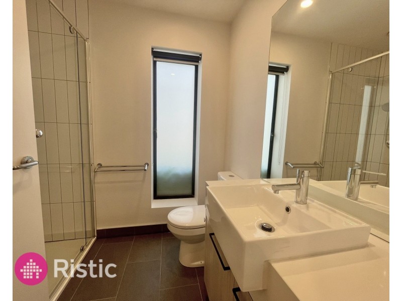 21 Gorman Drive, Mill Park VIC 3082