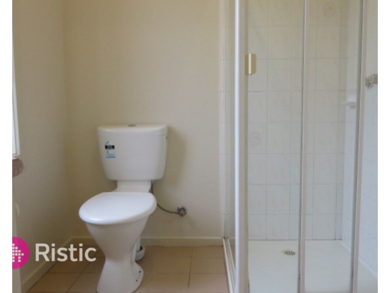 28 Parklands Drive, Thomastown VIC 3074