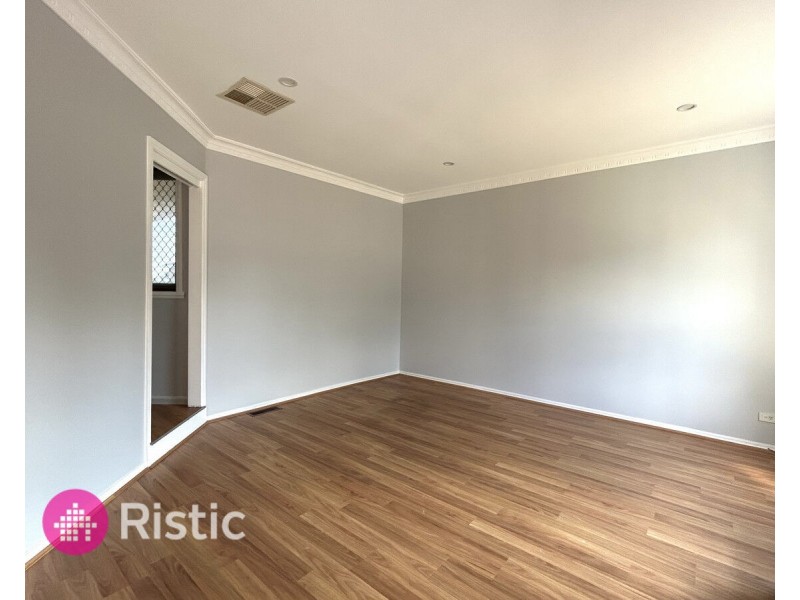10 Nevern Court, Mill Park VIC 3082