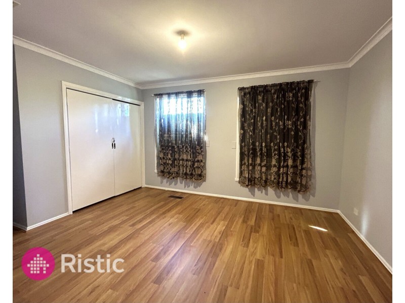 10 Nevern Court, Mill Park VIC 3082