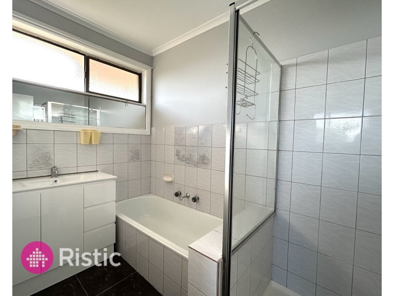 10 Nevern Court, Mill Park VIC 3082