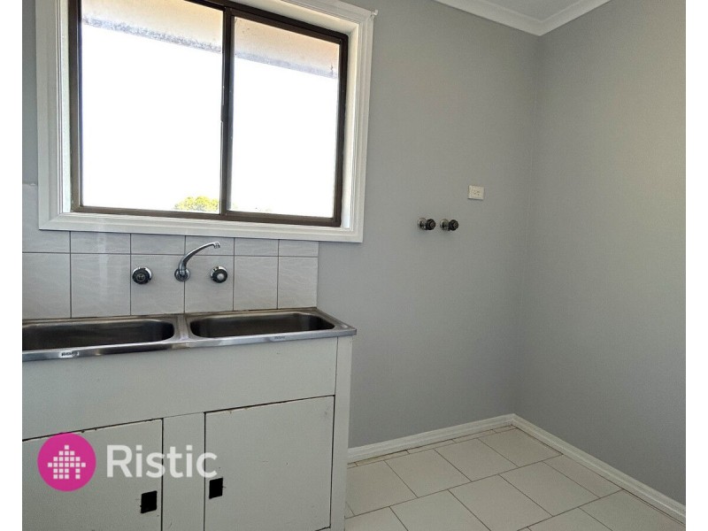 10 Nevern Court, Mill Park VIC 3082