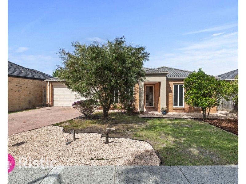 145 Webster Way, Pakenham VIC 3810
