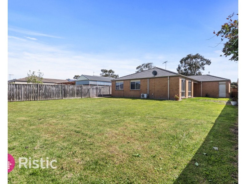 145 Webster Way, Pakenham VIC 3810