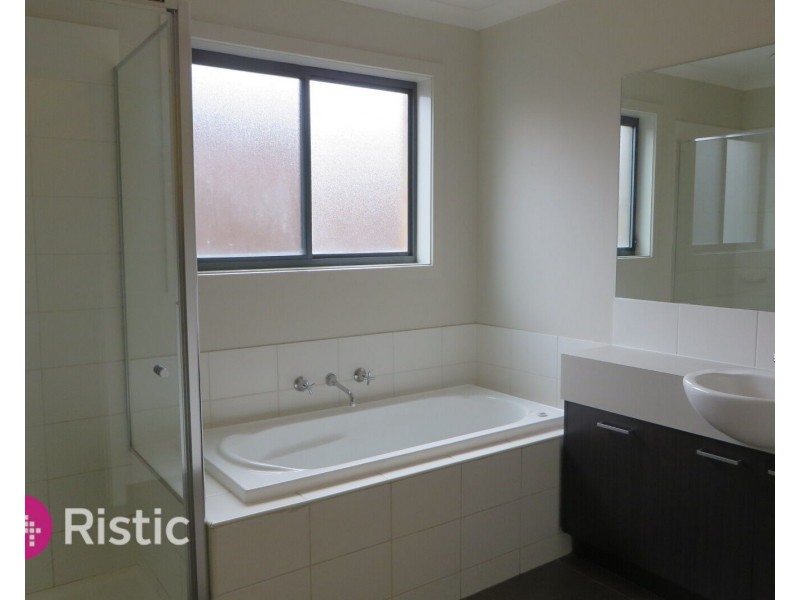 19 Cootamundra Road, Doreen VIC 3754