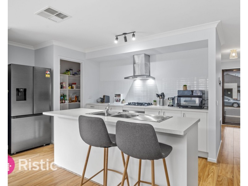 20 Abloom View, Mickleham VIC 3064