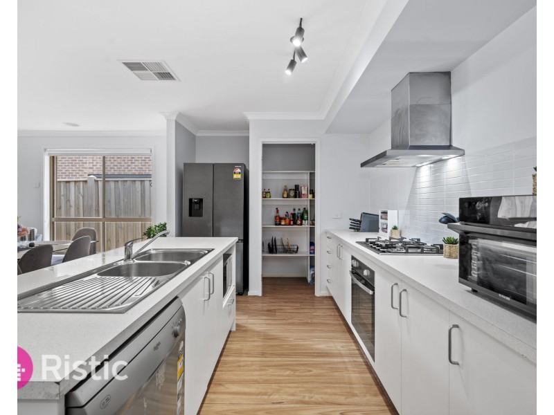 20 Abloom View, Mickleham VIC 3064