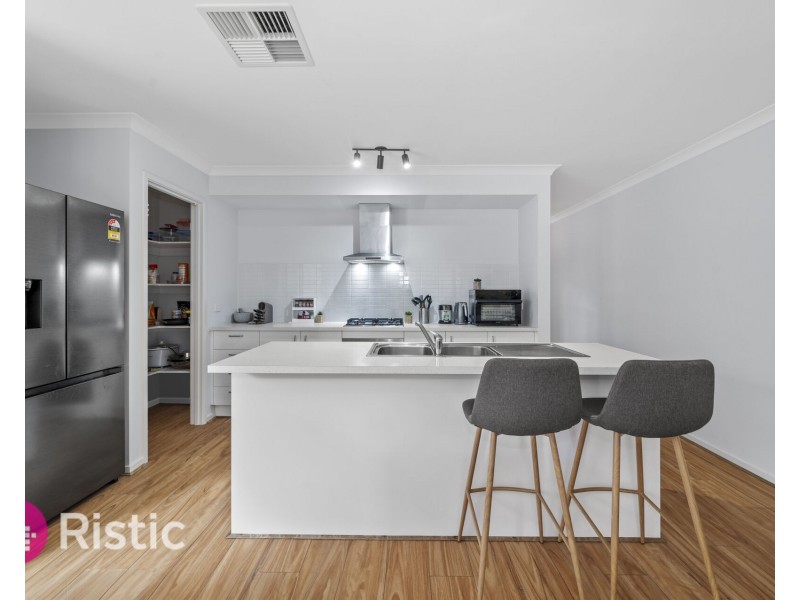 20 Abloom View, Mickleham VIC 3064