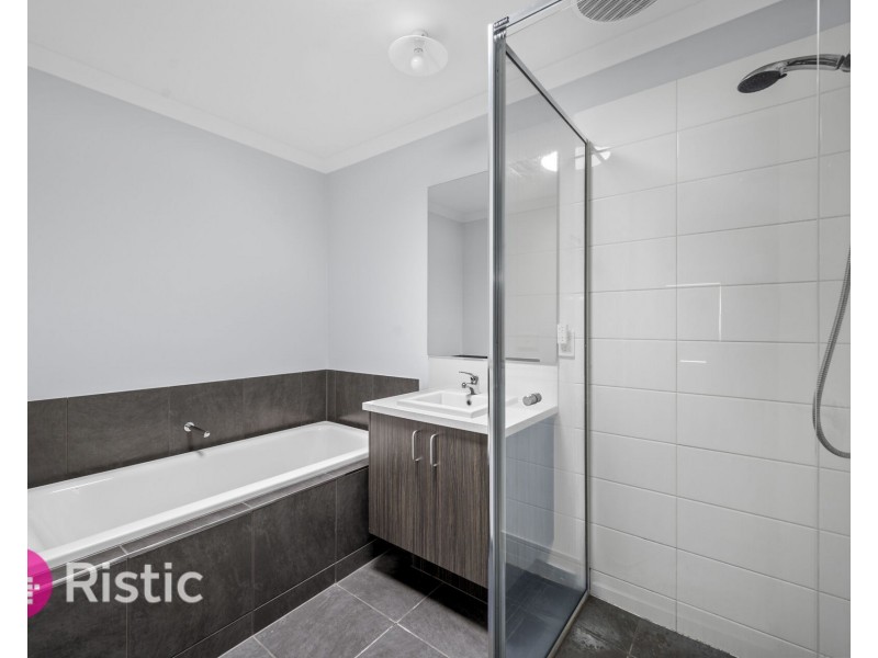 20 Abloom View, Mickleham VIC 3064