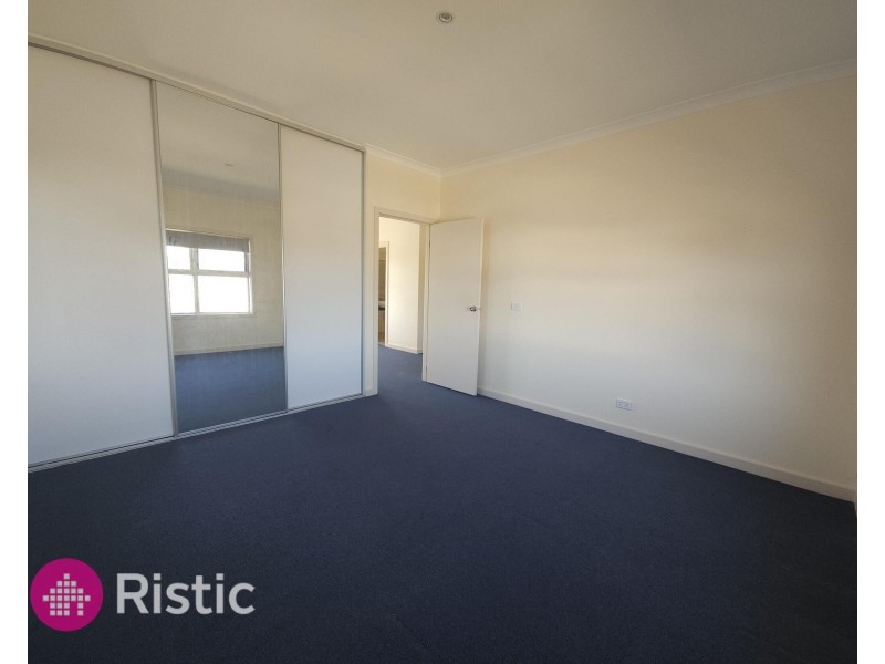 1/32 Maxwell Street, Lalor VIC 3075