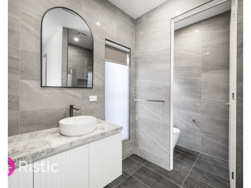 40 Varanasi Drive, Wollert VIC 3750