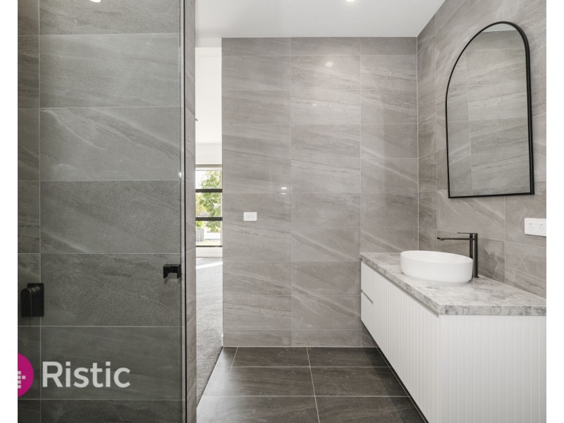 40 Varanasi Drive, Wollert VIC 3750
