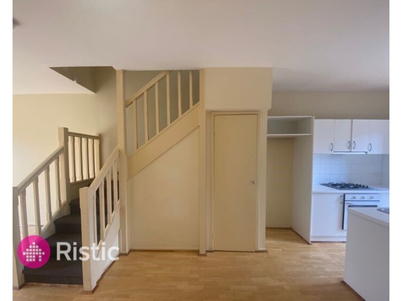 8/83 Rufus Street, Epping VIC 3076