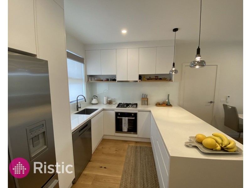 2/84-86 Howard Street, Reservoir VIC 3073