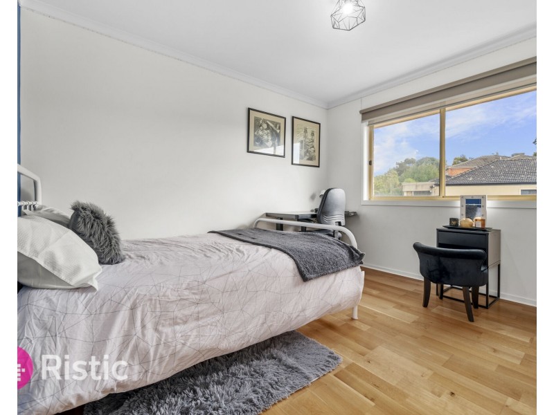 6 Montana Way, Mill Park VIC 3082