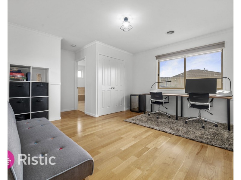 6 Montana Way, Mill Park VIC 3082