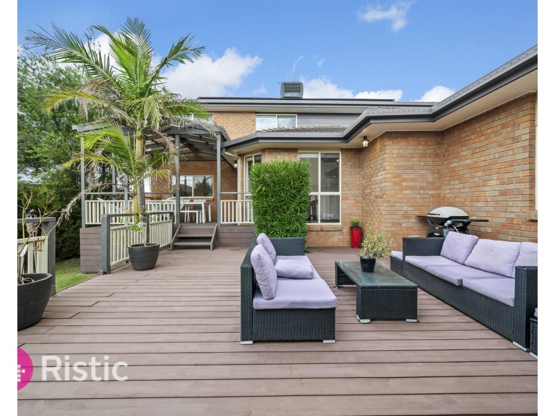 6 Montana Way, Mill Park VIC 3082