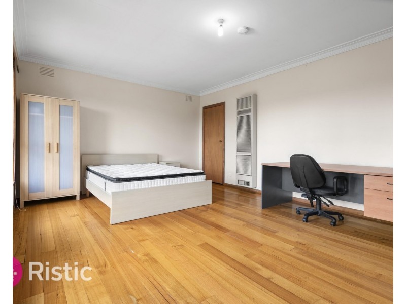 96 Dunne Street, Kingsbury VIC 3083